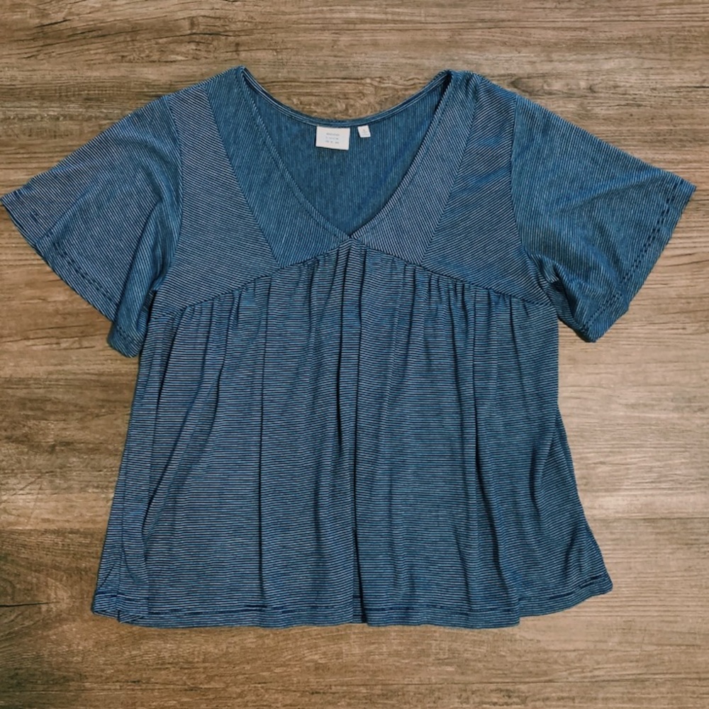 Blue and white stripe v neck top